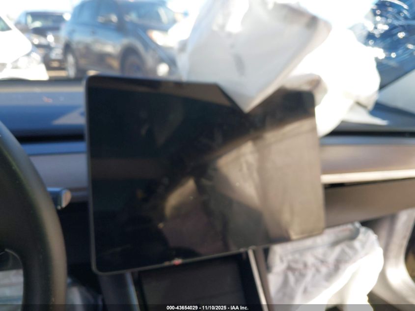 2020 Tesla Model 3 Standard Range Plus Rear-Wheel Drive/Standard Range Rear-Wheel Drive VIN: 5YJ3E1EA5LF743703 Lot: 43654029