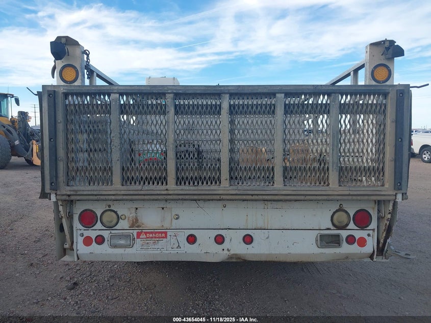 2004 Ford F-550 Xl/Xlt VIN: 1FDAF56P84EC32192 Lot: 43654045