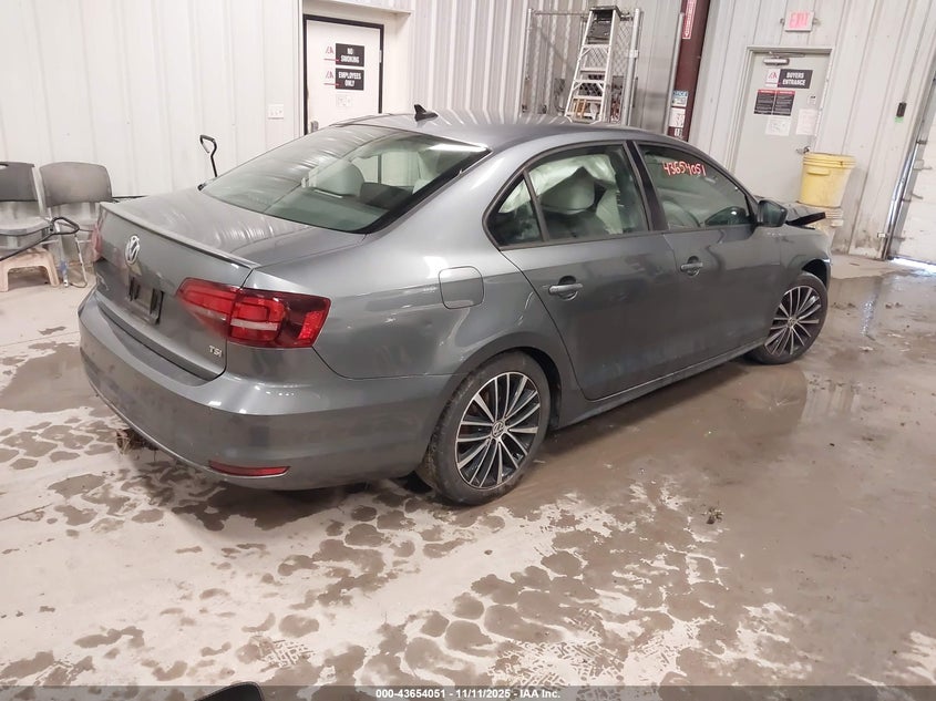 3VWD17AJ9GM255684 2016 VOLKSWAGEN JETTA photo no. 4