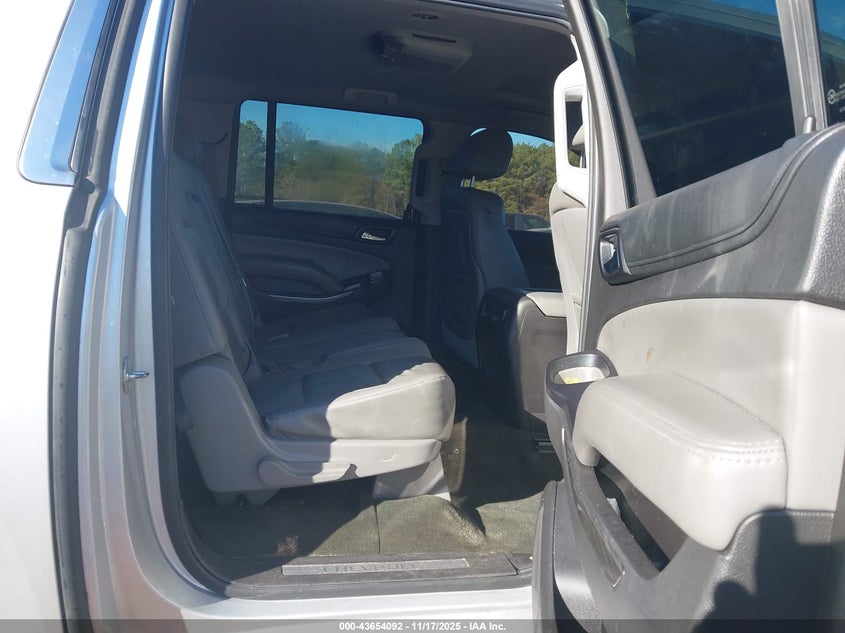 2015 Chevrolet Suburban Lt VIN: 1GNSCJKC2FR539289 Lot: 43654092