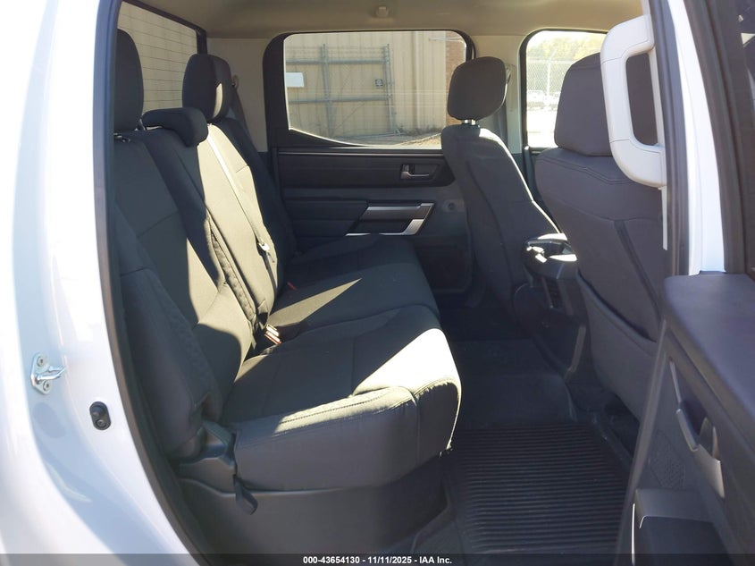 2024 TOYOTA TUNDRA SR5 5TFLA5EC9RX025591