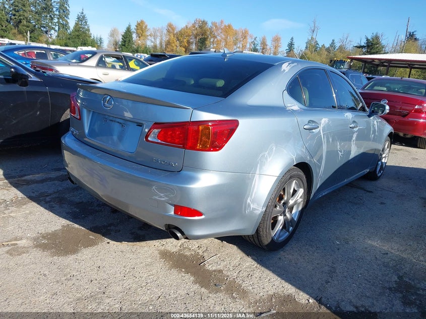 JTHBF5C23A5122789 2010 LEXUS IS photo no. 4