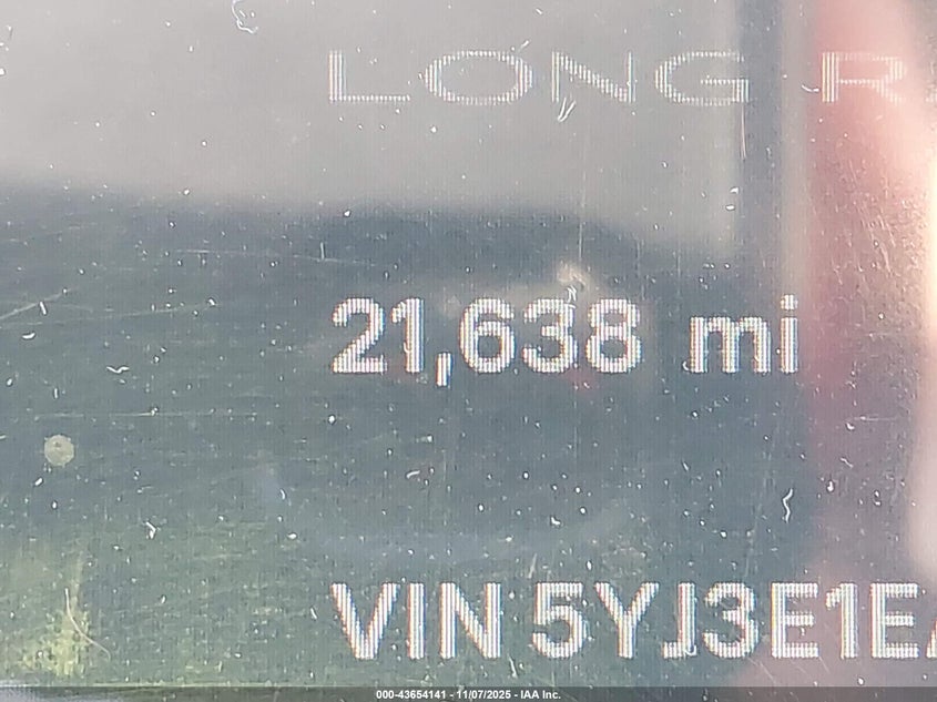 2025 Tesla Model 3 Long Range Rear-Wheel Drive/Standard VIN: 5YJ3E1EA6SF889767 Lot: 43654141