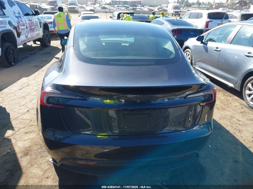 2025 Tesla Model 3 Long Range Rear-Wheel Drive/Standard VIN: 5YJ3E1EA6SF889767 Lot: 43654141
