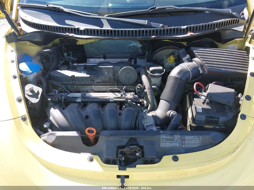 2008 Volkswagen New Beetle Se VIN: 3VWRF31Y18M401719 Lot: 43654173