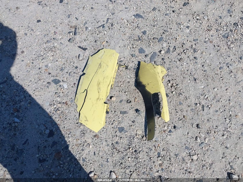 2008 Volkswagen New Beetle Se VIN: 3VWRF31Y18M401719 Lot: 43654173