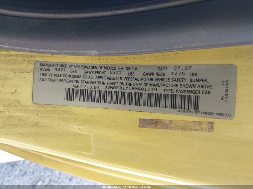 2008 Volkswagen New Beetle Se VIN: 3VWRF31Y18M401719 Lot: 43654173