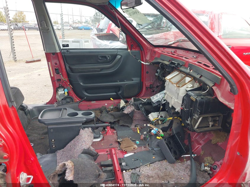 JHLRD1863YC026342 2000 HONDA CR-V photo no. 5