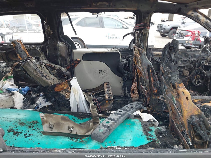 2013 Dodge Grand Caravan Sxt VIN: 2C4RDGCG4DR626899 Lot: 43654217