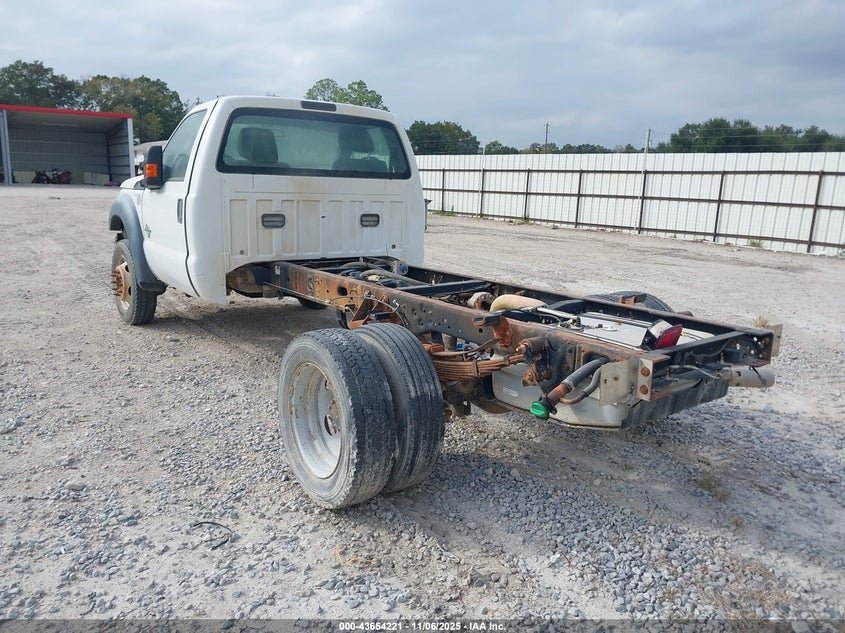 1FDUF5GT5GEC53885 2016 FORD F550 photo no. 3