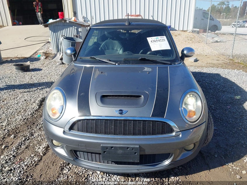 2009 Mini Cooper S VIN: WMWMS33599TG88404 Lot: 43654225