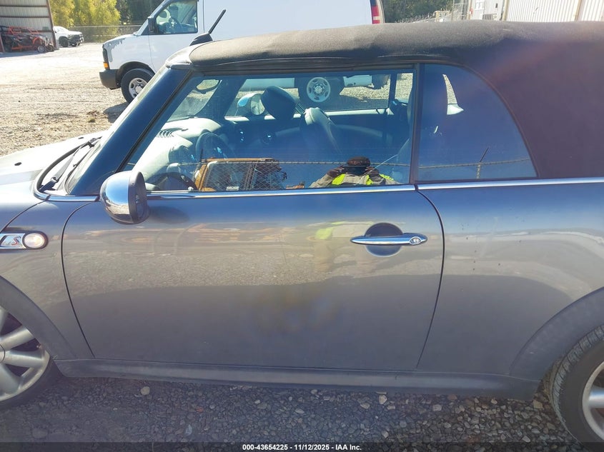 2009 Mini Cooper S VIN: WMWMS33599TG88404 Lot: 43654225