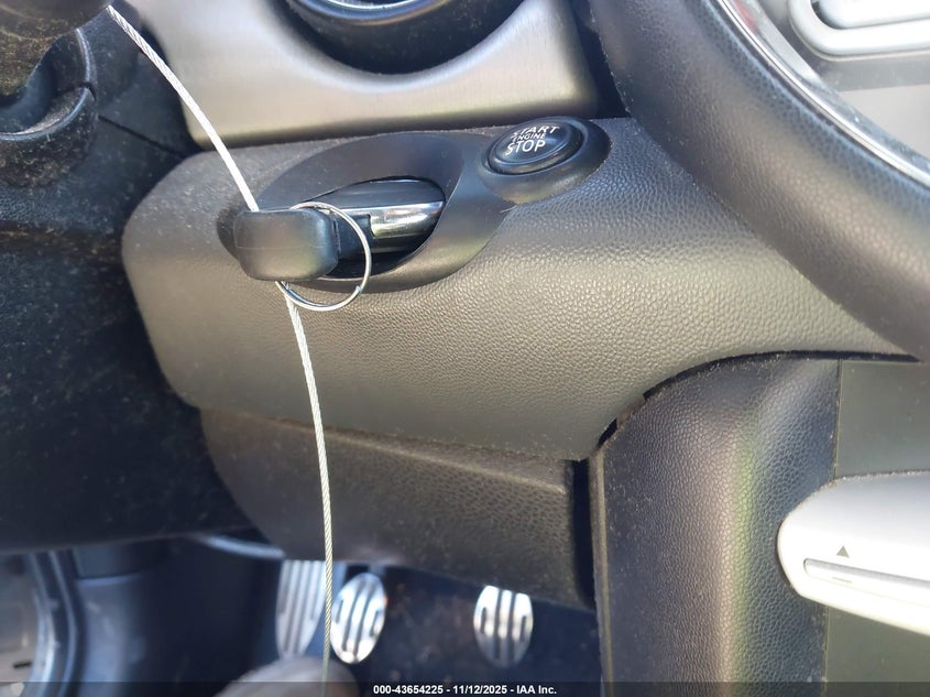 2009 Mini Cooper S VIN: WMWMS33599TG88404 Lot: 43654225