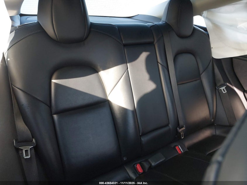 2022 Tesla Model 3 Long Range Dual Motor All-Wheel Drive VIN: 5YJ3E1EBXNF132738 Lot: 43654321