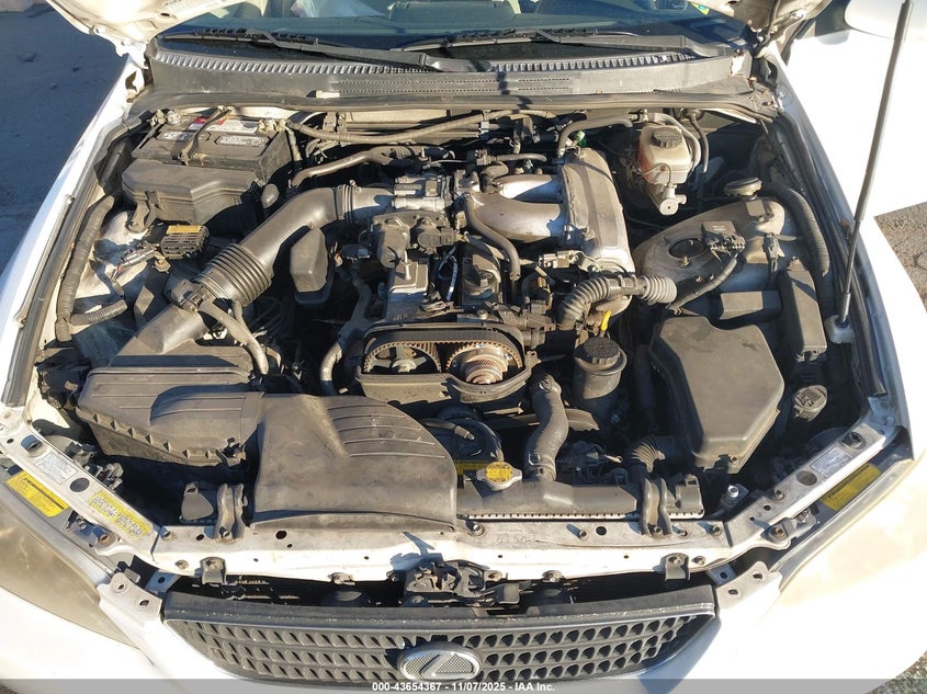JTHBD192940084444 2004 LEXUS IS photo no. 10
