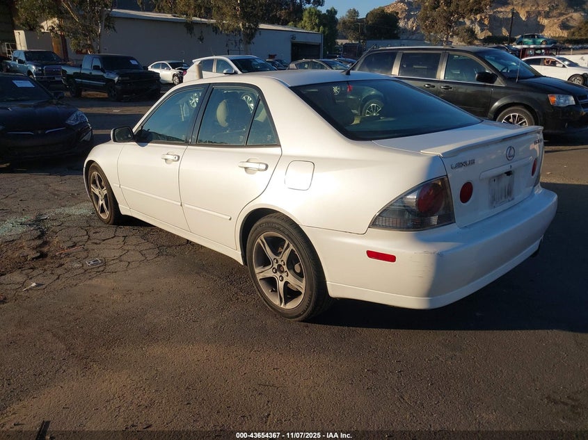JTHBD192940084444 2004 LEXUS IS photo no. 3