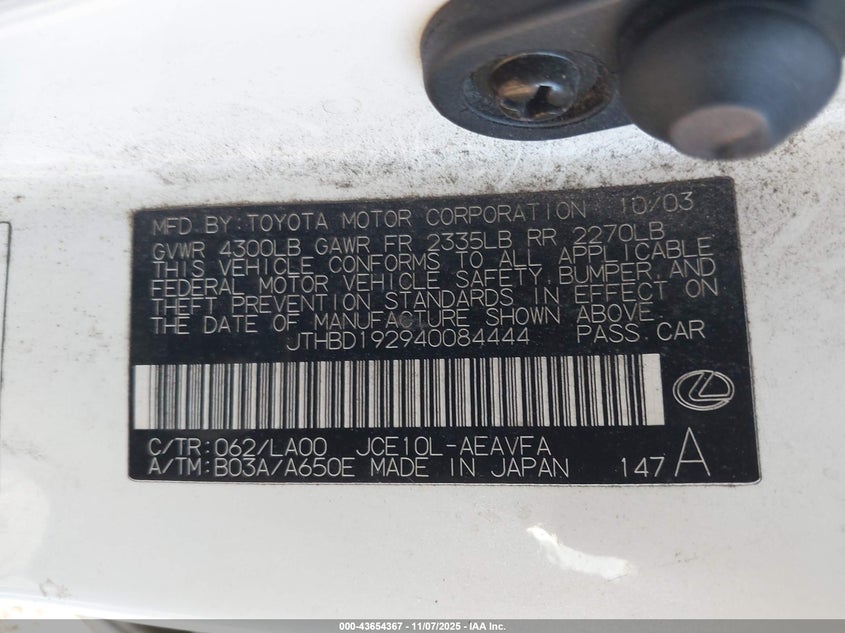 JTHBD192940084444 2004 LEXUS IS photo no. 9