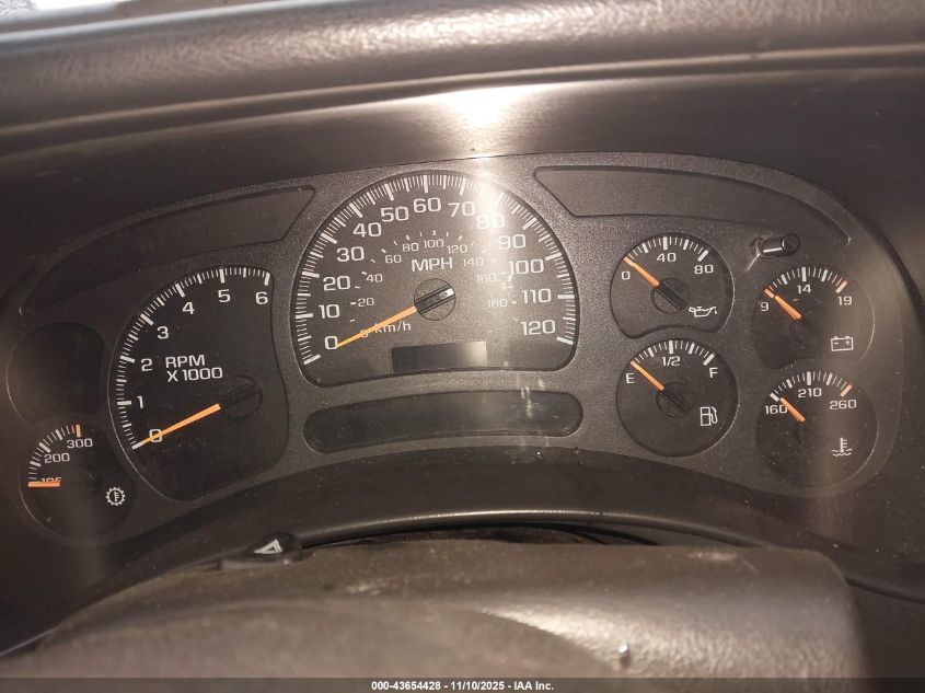 2005 Chevrolet Silverado 2500Hd VIN: 1GCHK23UX5F822591 Lot: 43654428