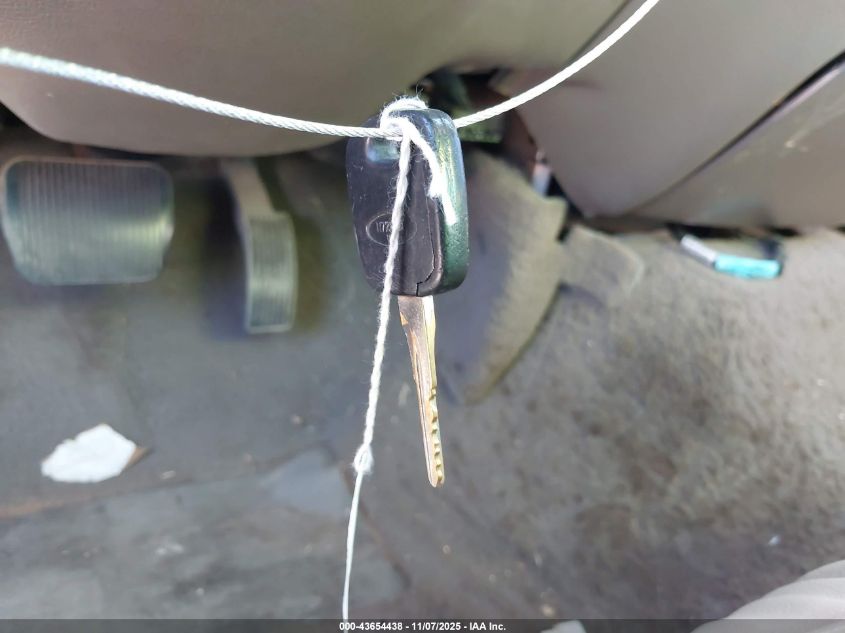 2001 Mercury Grand Marquis Ls VIN: 2MEFM75W31X686511 Lot: 43654438