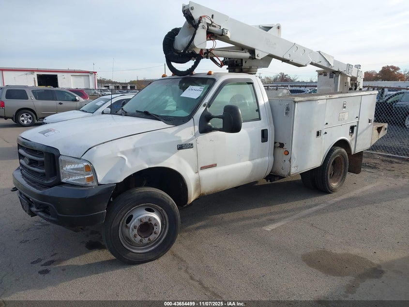1FDAF56PX3ED73828 2003 FORD F550 photo no. 2