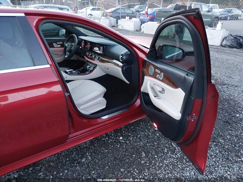 2017 MERCEDES-BENZ E 300 WDDZF4JB8HA082293