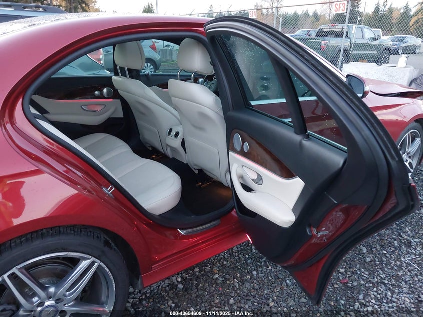 2017 MERCEDES-BENZ E 300 WDDZF4JB8HA082293