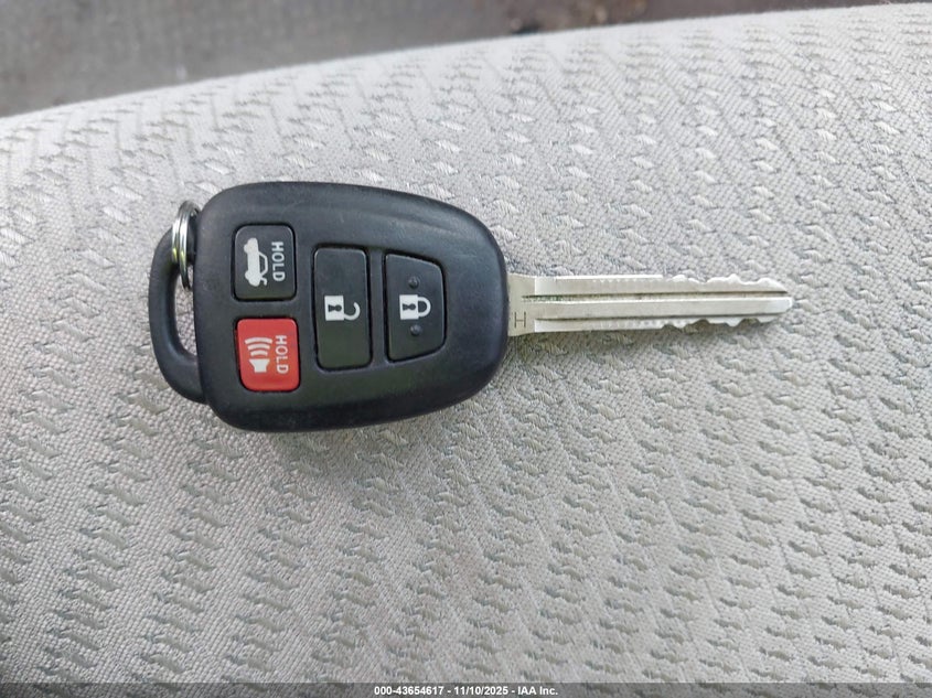 2017 TOYOTA CAMRY LE 4T1BF1FKXHU379966