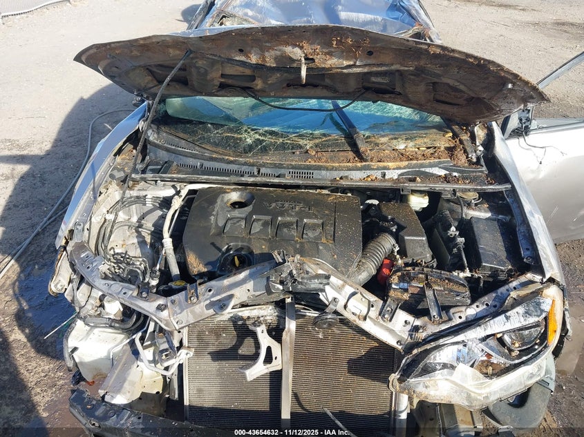 2015 TOYOTA COROLLA LE - 5YFBURHE4FP247117