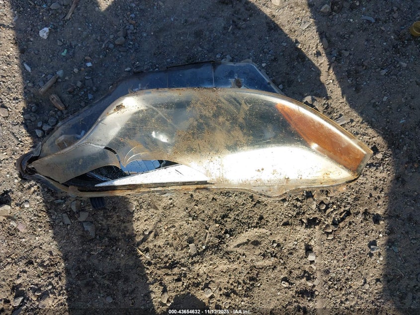 2015 TOYOTA COROLLA LE - 5YFBURHE4FP247117