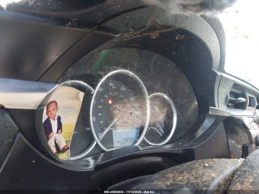 2015 TOYOTA COROLLA LE - 5YFBURHE4FP247117