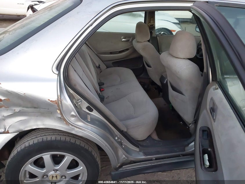 JHMCG567X2C024266 2002 HONDA ACCORD photo no. 8