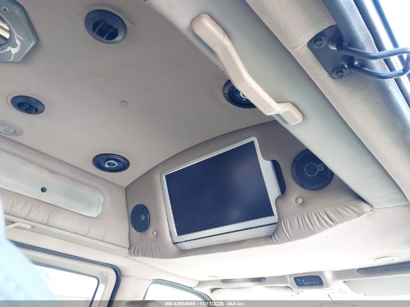 2003 Chevrolet Express Upfitter VIN: 1GBFG15T831235909 Lot: 43654655