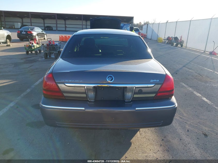 2007 Mercury Grand Marquis Ls VIN: 2MEHM75VX7X612852 Lot: 43654728