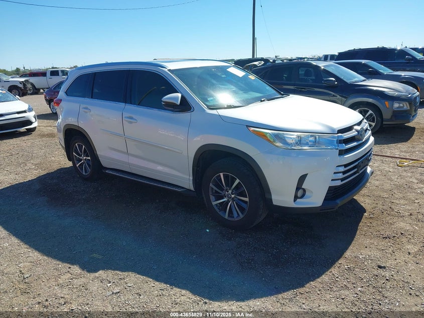 TOYOTA HIGHLANDER XLE