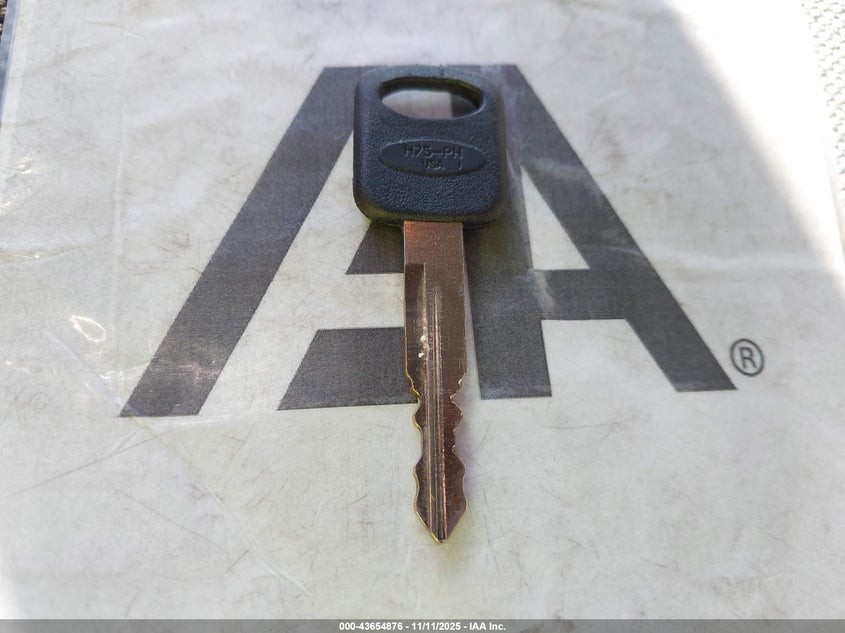 2001 Ford E-350 Super Duty Xl/Xlt VIN: 1FBSS31L41HA92962 Lot: 43654876