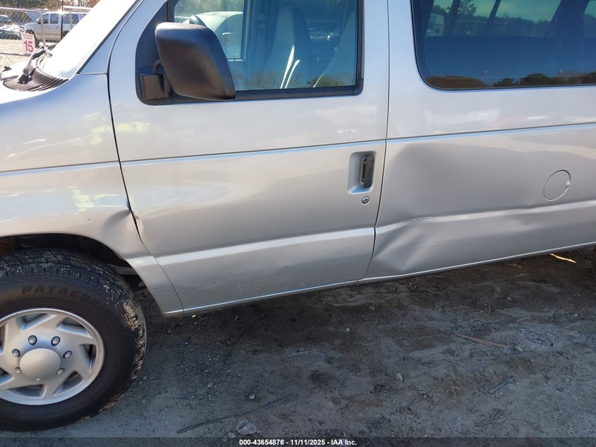 2001 Ford E-350 Super Duty Xl/Xlt VIN: 1FBSS31L41HA92962 Lot: 43654876