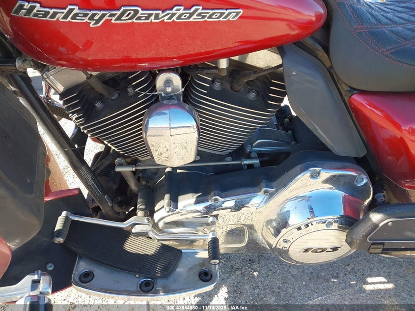 2012 Harley-Davidson Fltru Road Glide Ultra VIN: 1HD1KGM13CB647090 Lot: 43654880