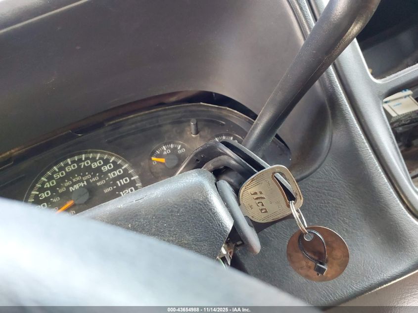 2005 Chevrolet Silverado 2500Hd Work Truck VIN: 1GBHC24U25E189977 Lot: 43654988