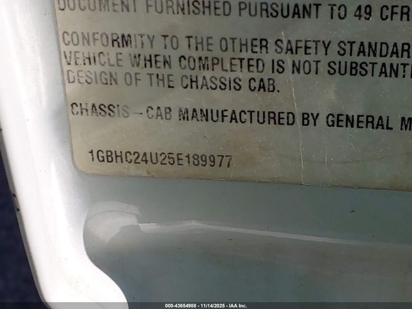 2005 Chevrolet Silverado 2500Hd Work Truck VIN: 1GBHC24U25E189977 Lot: 43654988
