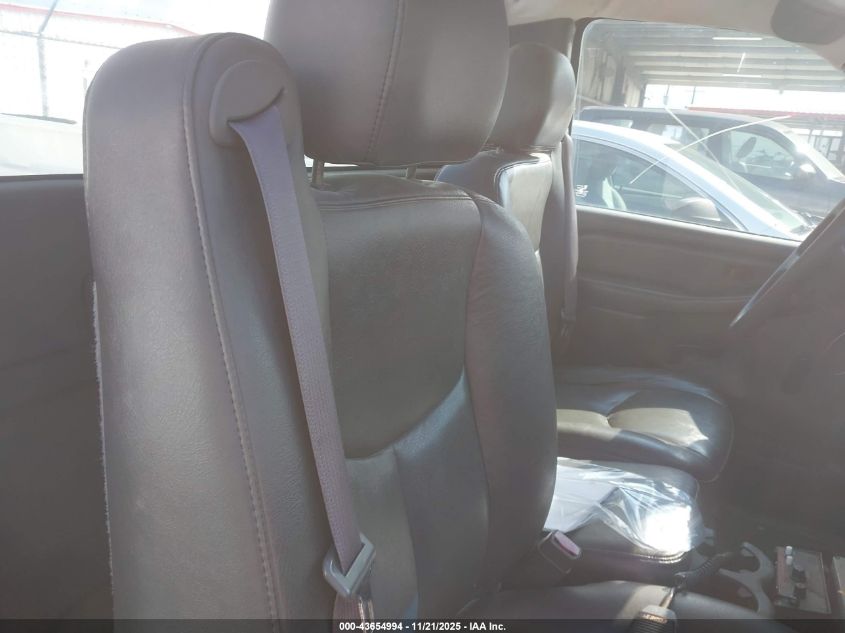 2004 Chevrolet Silverado 1500 Work Truck VIN: 1GCEC14X14Z208688 Lot: 43654994