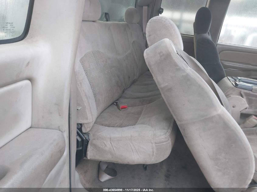 2001 Chevrolet Silverado 1500 Ls VIN: 2GCEC19V011207043 Lot: 43654998