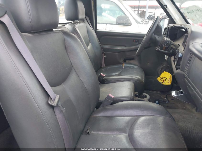 2005 Chevrolet Silverado 1500 Work Truck VIN: 1GCEC14X25Z197797 Lot: 43655009