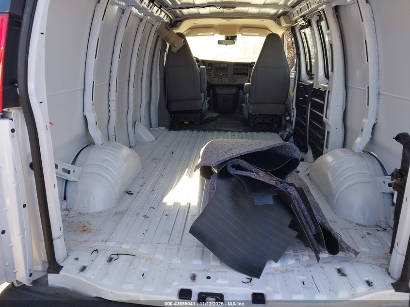 2024 Chevrolet Express Cargo Rwd 2500 Regular Wheelbase Wt VIN: 1GCWGAF74R1290573 Lot: 43655041