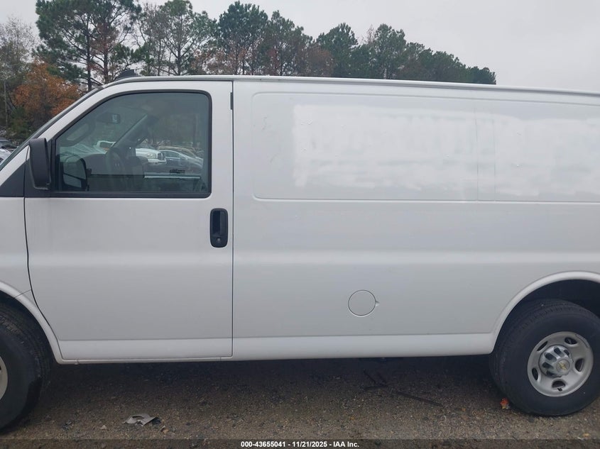 2024 Chevrolet Express Cargo Rwd 2500 Regular Wheelbase Wt VIN: 1GCWGAF74R1290573 Lot: 43655041