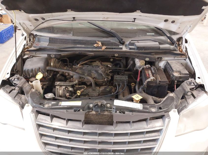 2010 Chrysler Town & Country Lx VIN: 2A4RR4DE0AR315943 Lot: 43655082