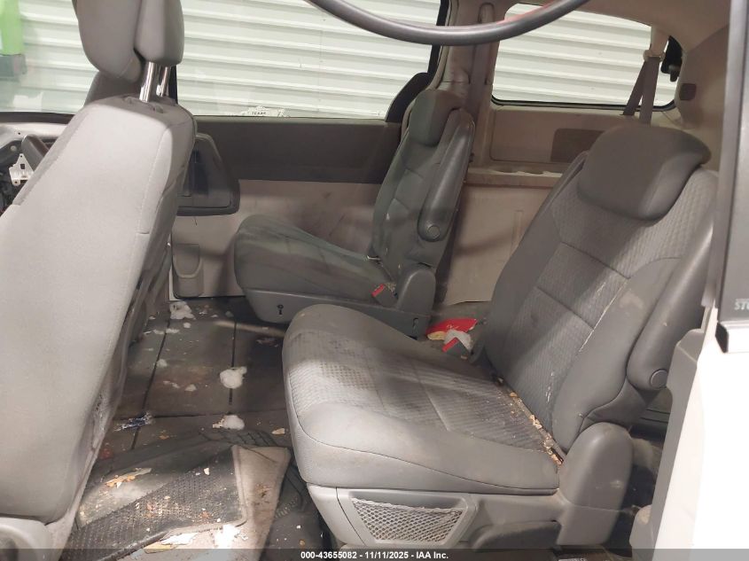 2010 Chrysler Town & Country Lx VIN: 2A4RR4DE0AR315943 Lot: 43655082