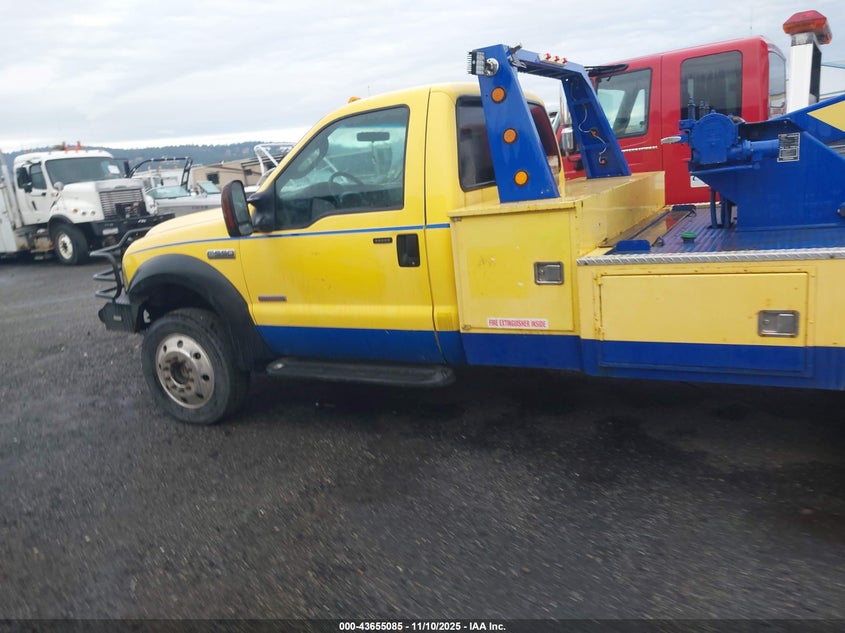 2007 Ford F-550 Chassis Xl/Xlt VIN: 1FDAF57P37EB19897 Lot: 43655085