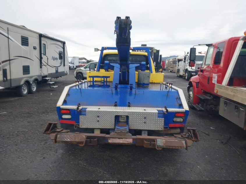 2007 Ford F-550 Chassis Xl/Xlt VIN: 1FDAF57P37EB19897 Lot: 43655085