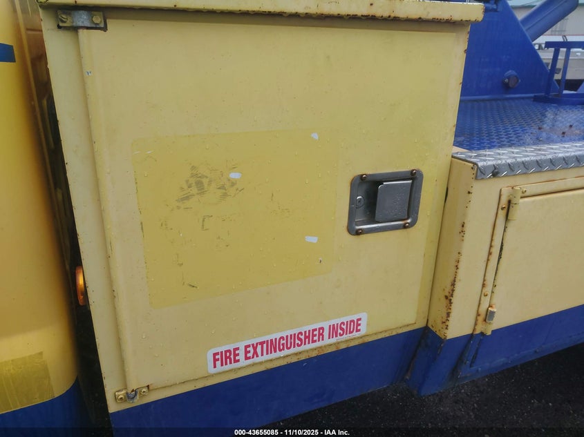 2007 Ford F-550 Chassis Xl/Xlt VIN: 1FDAF57P37EB19897 Lot: 43655085