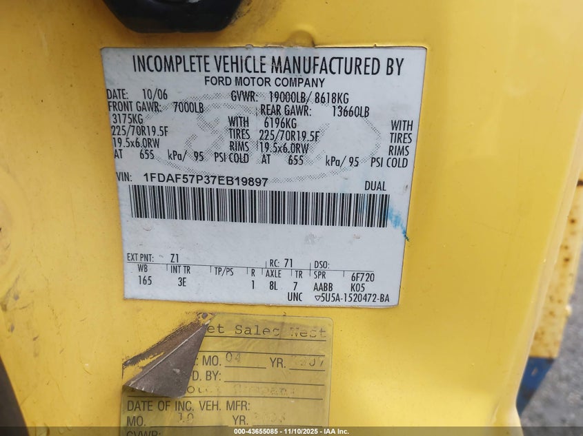 2007 Ford F-550 Chassis Xl/Xlt VIN: 1FDAF57P37EB19897 Lot: 43655085